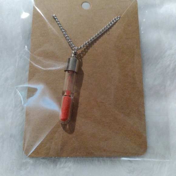 Hourglass necklace - Picture 1 of 1